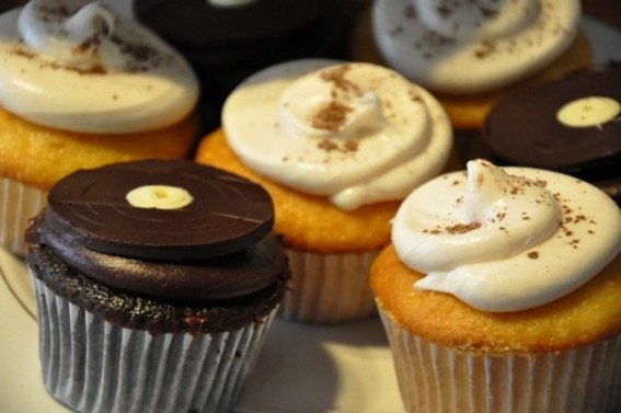 Peruvian Record Cupcakes Peruvian Record Cupcakes