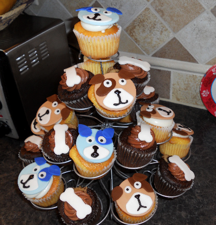  Birthday Cakes on Puppy Cupcakes   Party Cupcake Ideas